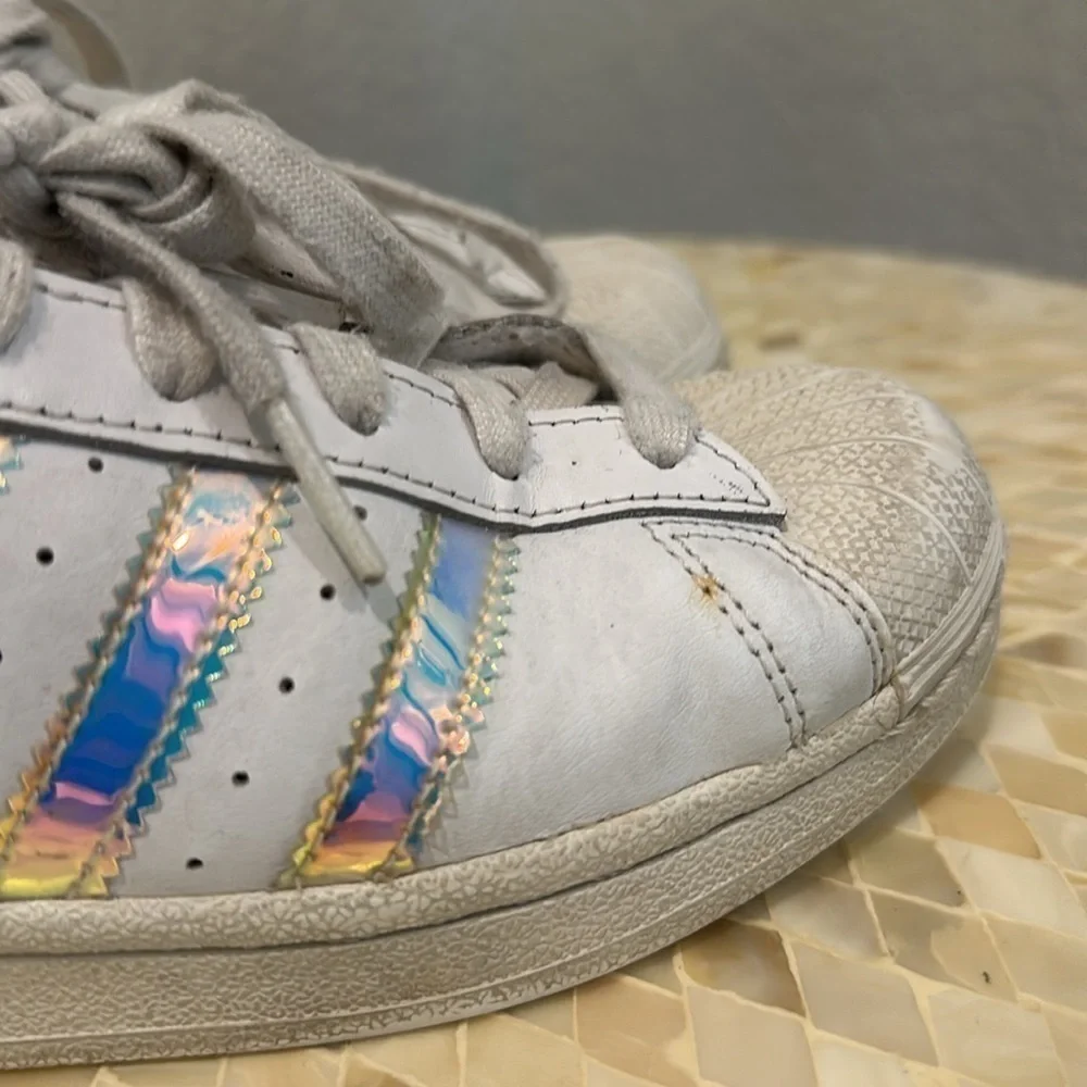 Adidas superstar sneakers girls size 4.5